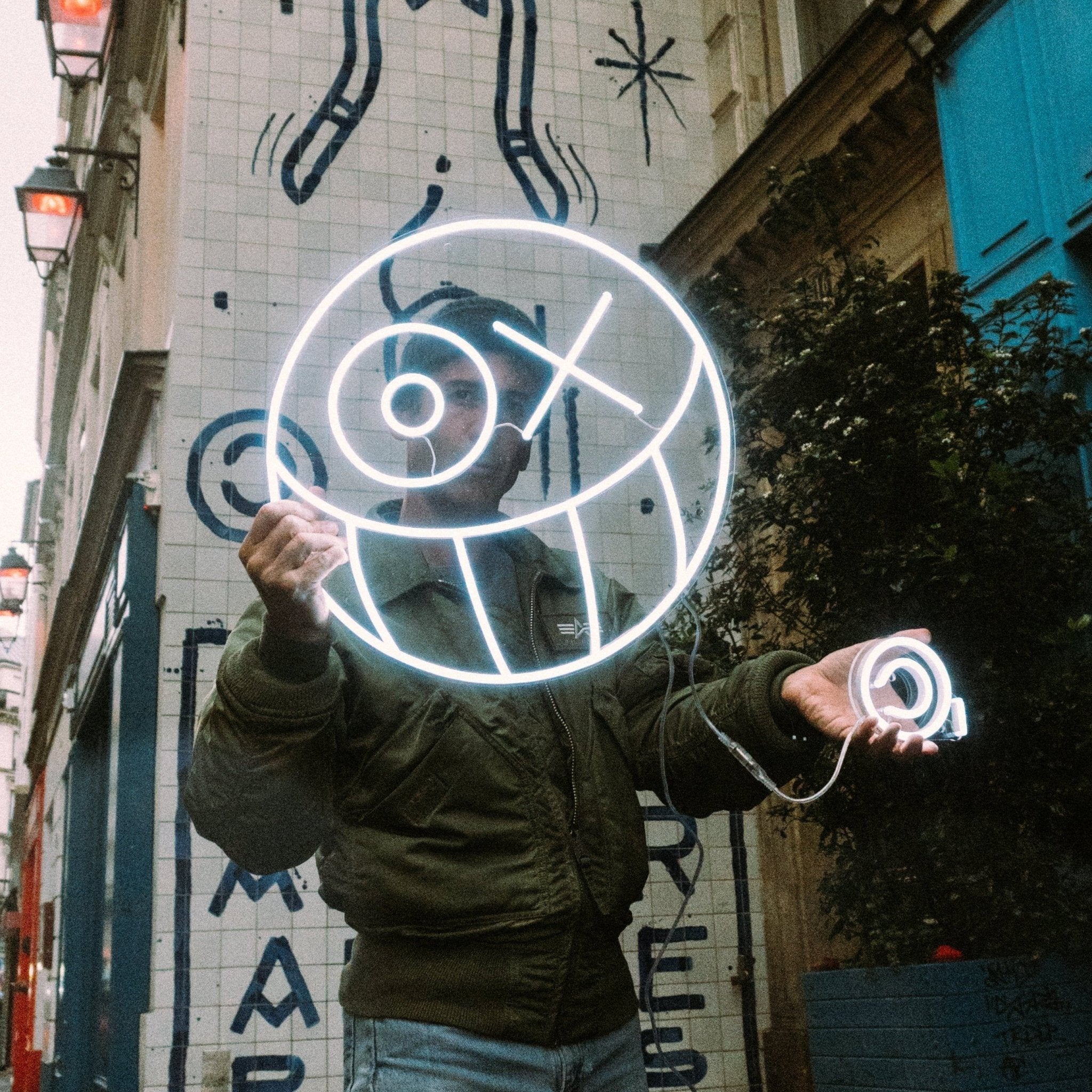 Graffiti and Neon: Bringing street art inside - YELLOWPOP UK